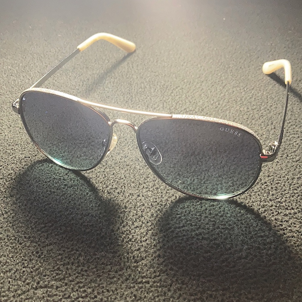 Guess Women's Shiny Nickel Aviator Sunglasses w/Glitter Detail - GU7555 10X